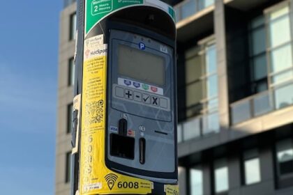 moncton-doing-away-with-hundreds-of-parking-meters,-moving-to-digital-system