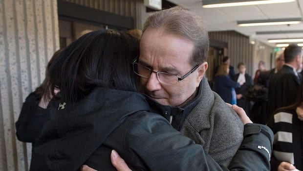small-gathering-lays-ashes-of-wrongfully-convicted-man-to-rest,-as-family-seeks-probe