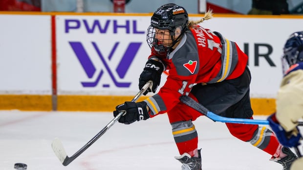 pwhl-vancouver-signs-ottawa’s-top-scorer-tereza-vanisova