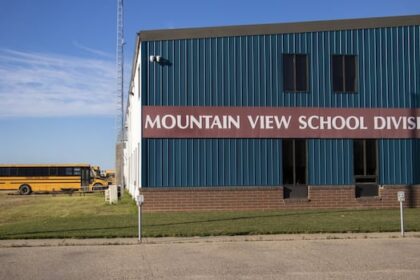 cancelling-god-save-the-king-anthem-for-schools-violated-the-law,-manitoba-trustee-says-in-court-action