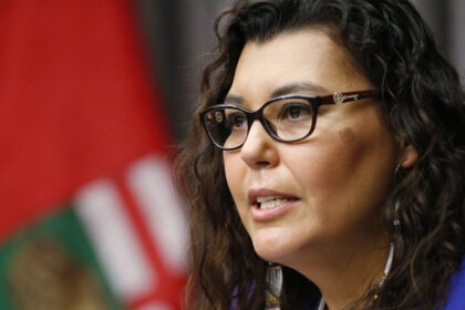indigenous,-black-patients-waiting-longer-to-be-seen-in-winnipeg-ers:-report