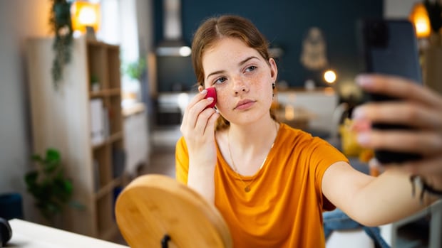 ‘sephora-kids’-are-using-anti-aging-creams.-a-new-study-says-harms-aren’t-just-skin-deep