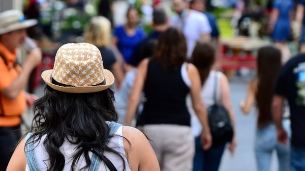 canada’s-population-growth-at-0.0%-so-far-this-year:-statscan