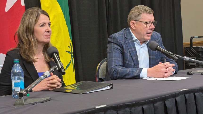 premiers-in-saskatchewan,-alberta-call-for-an-end-to-ottawas-interference-in-provincial-resource-projects