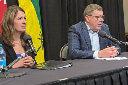 premiers-in-saskatchewan,-alberta-call-for-end-to-ottawas-interference-in-provincial-resource-projects