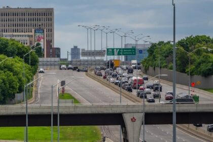 highway-417-reopened-after-serious-crash-sends-man-to-hospital