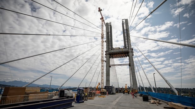 2-years-behind-schedule,-the-pattullo-bridge-replacement-nears-completion