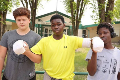 accused-in-manitoba-high-school-stabbing-driven-by-racism,-police-chief-alleges