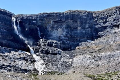 search-for-additional-victims-ends-after-massive-rockfall-kills-2-in-banff-national-park