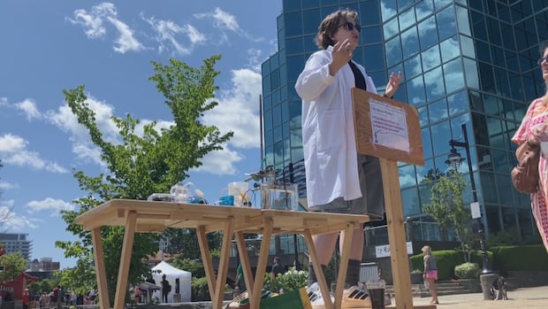 ‘it’s-not-scary’:-initiative-to-engage-public-with-science-finds-new-meaning-post-covid