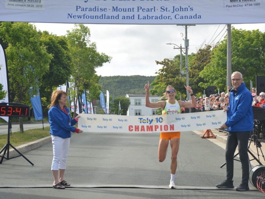 kate-bazeley-set-a-record-while-winning-her-ninth-tely-10-title