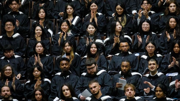 ‘no-one-ever-calls-them-back’:-university-students-in-ns.-struggling-to-find-summer-jobs