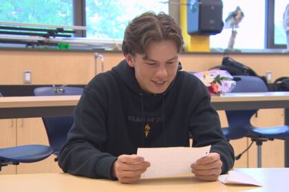 grade-12-students-read-letters-they-sent-to-themselves-in-grade-9
