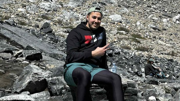 ‘like-my-big-brother’:-survivor-of-banff-rockfall-says-friend-who-died-saved-him
