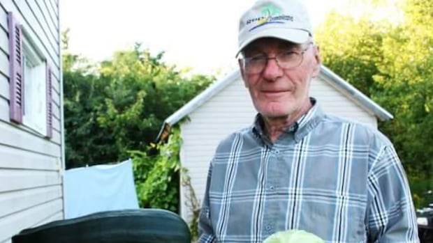cape-breton-community-remembers-builder-known-for-making-‘baby-barns’