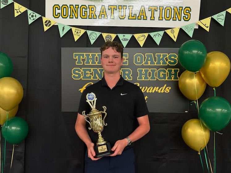 multi-sport-athlete-lauryn-monkley-takes-home-top-female-honours-at-summerside-high-school