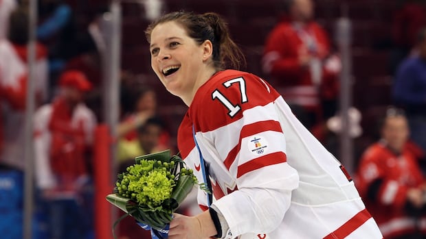 hall-of-fame-call-‘beyond-my-ultimatedream,’-says-manitoba-hockey-star-jennifer-botterill