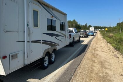 flin-flon-evacuees-eagerly-return-after-month-out-of-northern-manitoba-community-due-to-wildfires