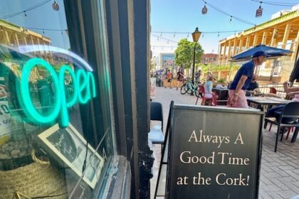 charlottetown-council-votes-to-extend-patio-hours-for-victoria-row-restaurants