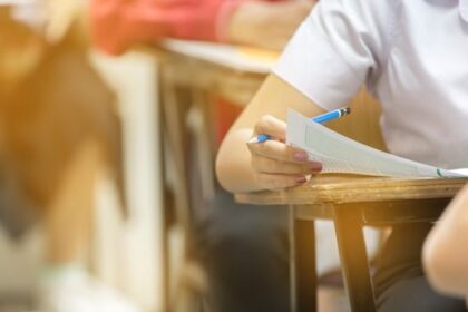 protests-and-petitions-as-calls-grow-for-quebec-to-backtrack-on-education-cuts
