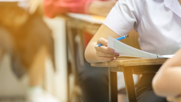 protests-and-petitions-as-calls-grow-for-quebec-to-backtrack-on-education-cuts