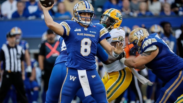 zach-collaros-does-it-all-for-unbeaten-blue-bombers-in-win-over-edmonton-elks