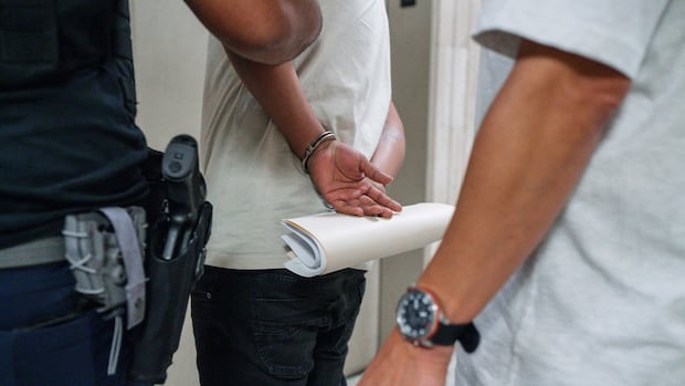 canadian-dies-while-in-ice-custody-in-florida,-us.-agency-says