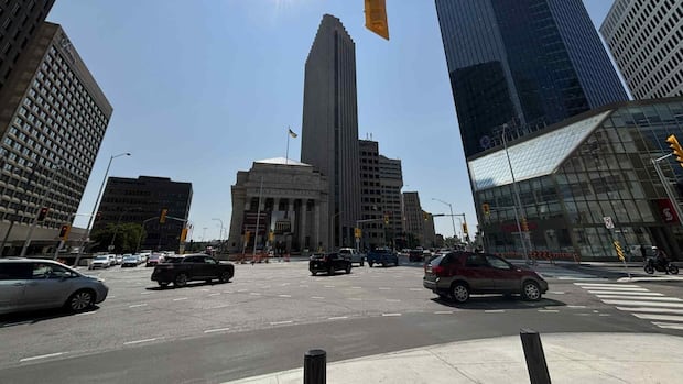 winnipeg’s-portage-and-main-reopens-to-pedestrians-after-46-years-of-barricades:-how-did-we-get-here?