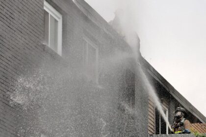 hanging-out-in-a-burning-building:-halifax-firefighters-say-some-residents-ignored-alarms-as-apartment-burned