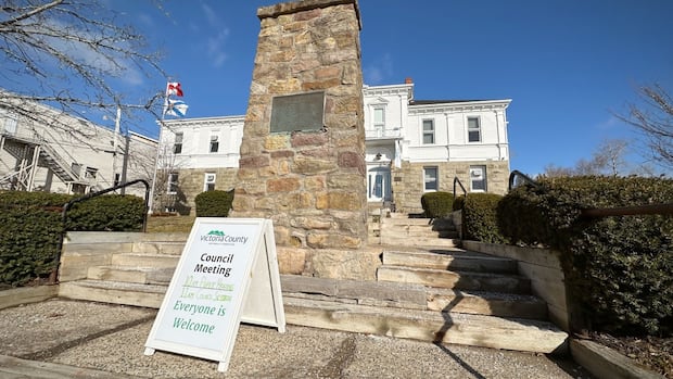 money-at-heart-of-strained-relations-between-baddeck-and-victoria-county:-village-chair
