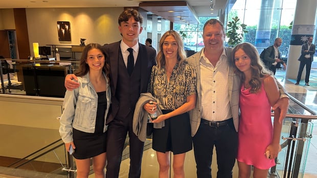 saskatoon’s-roger-mcqueen-receives-disney-welcome-from-anaheim-ducks-at-2025-nhl-draft