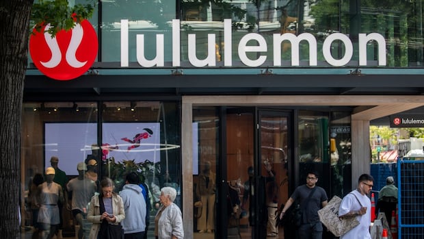 lululemon-sues-costco-over-sale-of-alleged-knock-offs