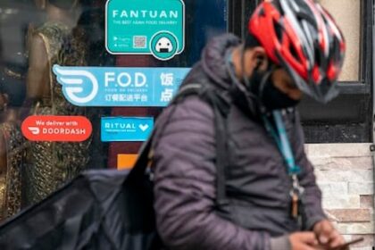 new-law-that-aims-to-protect-ontario-gig-workers-falls-short,-critics-say