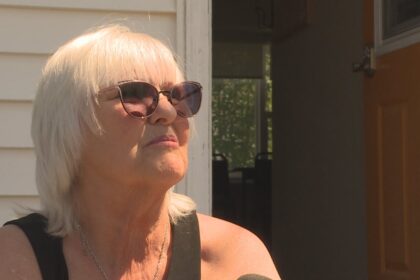 ‘it-stinks-like-hell’:-seniors-despair-at-odour-putting-‘damper’-on-their-golden-years