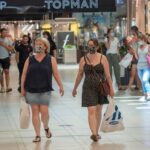 gatineau-will-soon-have-stores-stay-open-until-8-pm.-on-weekends