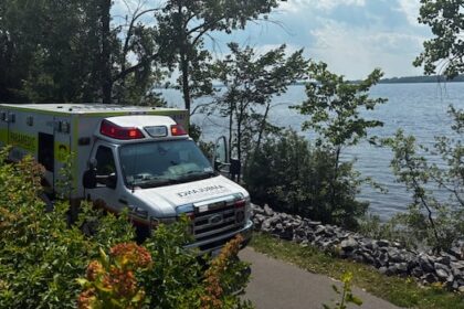 1-man-dead,-1-child-rescued-near-westboro-beach
