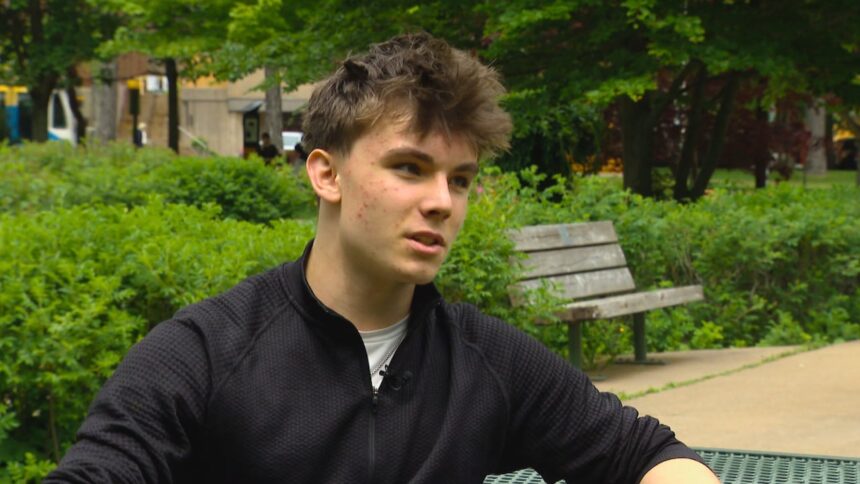 why-this-teen-created-an-app-that-screens-for-eye-disease