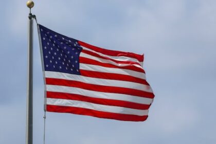 ottawa-will-fly-american-flag-at-city-hall-on-july-4,-citing-protocol