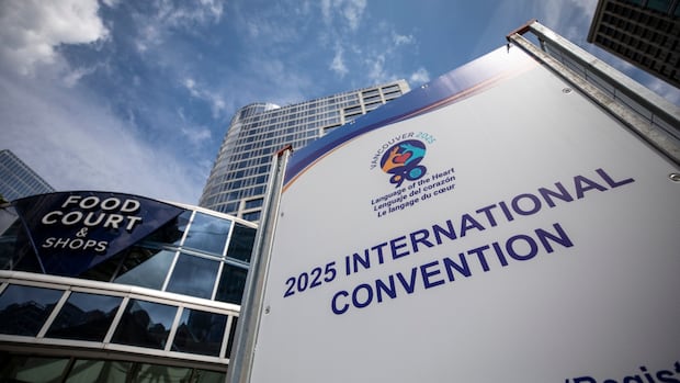 thousands-arrive-in-vancouver-for-international-alcoholics-anonymous-conference