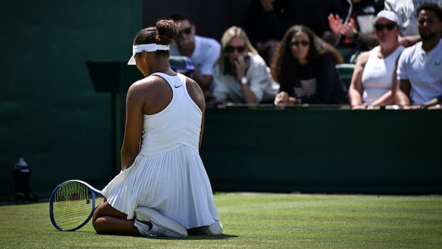 naomi-osaka-loses,-gabriela-dabrowski-advances-at-wimbledon
