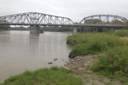 man-shot-in-the-back-while-walking-riverbank-near-st.-john’s-park-toward-redwood-bridge