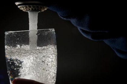 despite-provincial-opposition,-federal-minister-planning-to-table-first-nations-water-bill