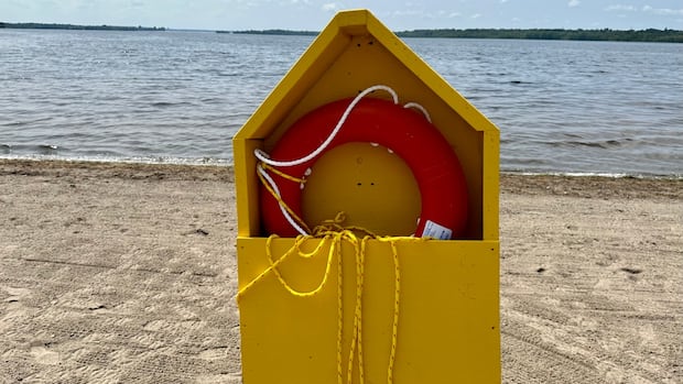rescuers-also-at-risk-when-trying-to-help-others-safely-to-shore