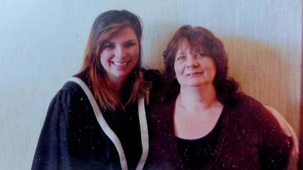 being-my-mom’s-medical-proxy-was-heartbreaking,-but-i’d-do-it-all-over-again