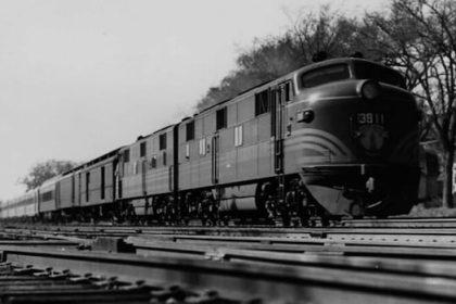 maritimers’-adventures-by-train-to-boston-on-the-gull-inspire-musical