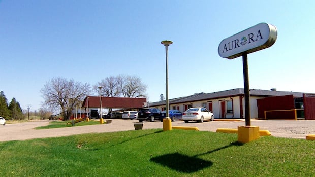 manitoba-addictions-centre-offers-limited-treatment-services-for-$10k-monthly-fee:-advocates,-former-client