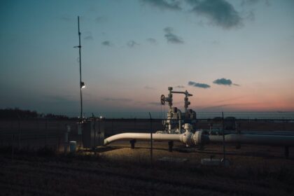 oil-giant-broke-deal-to-deactivate-thousands-of-pipelines-and-faced-no-penalty,-documents-reveal