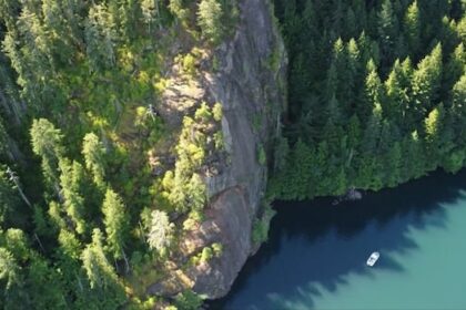 teen-dies-after-cliff-jumping-accident-at-comox-lake-on-vancouver-island