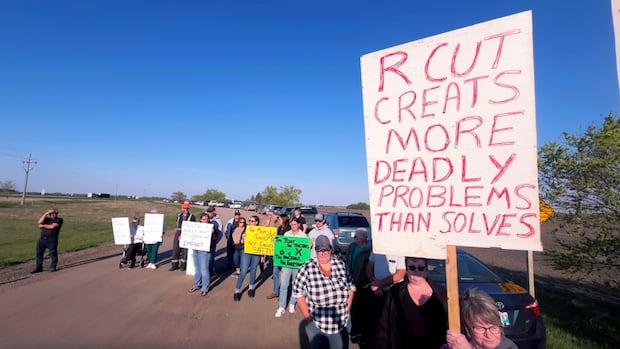 manitoba-scraps-rcut-proposal-for-site-of-deadly-bus-crash-after-pushback