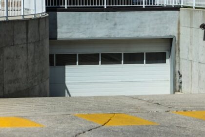 man-in-his-80s-dead-after-suv-rollover-in-winnipeg-parking-garage